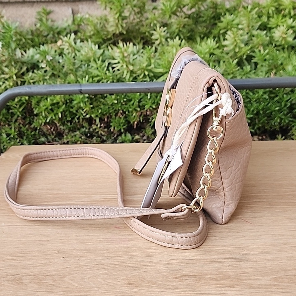 Jessica Simpson’s Natural Kandi Foldover Crossbody Clutch NWT - Picture 2 of 14
